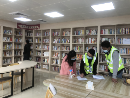 圖4：大亞灣區(qū)宣教局聯(lián)合第三方消防服務(wù)單位巡查新畬村.jpg