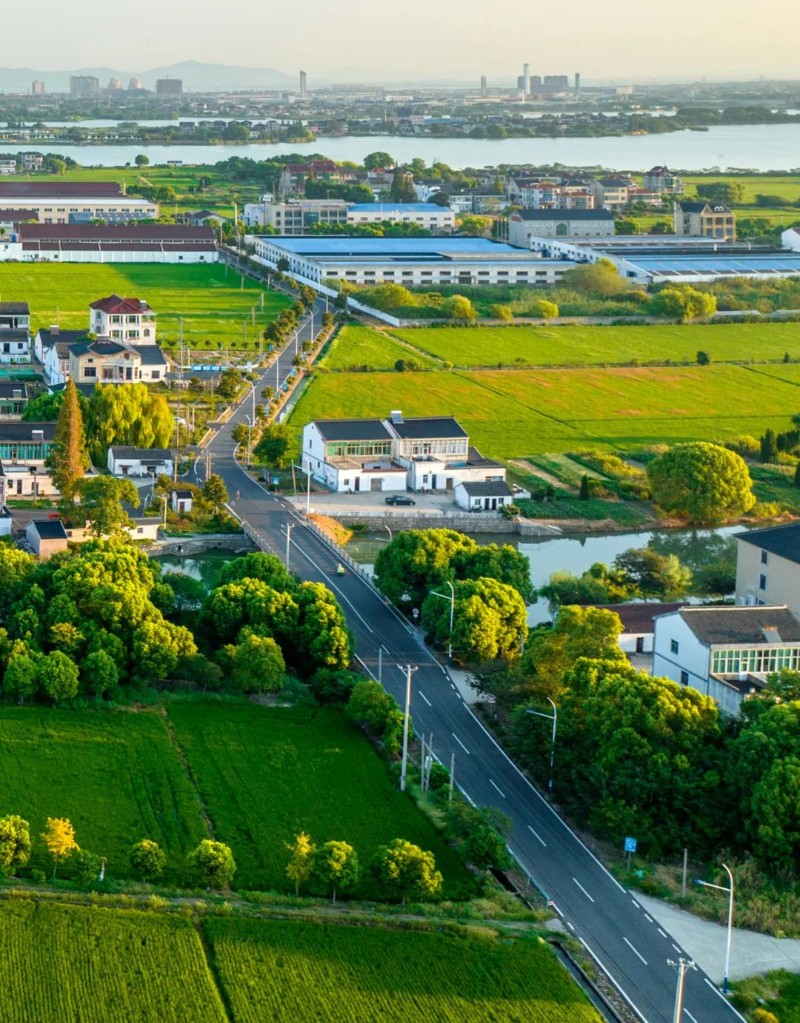江蘇省蘇州市吳江區(qū)“四好農(nóng)村路”。